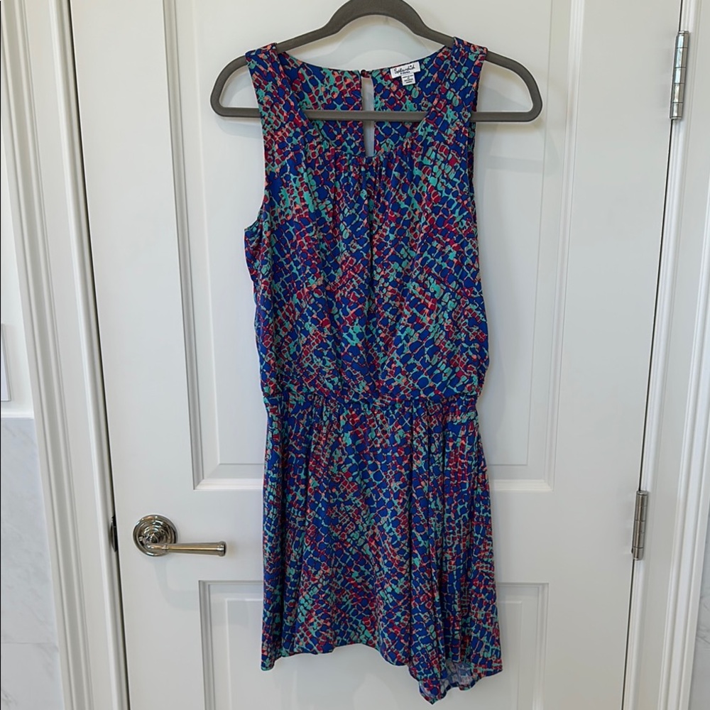 Splendid Blue Pink Sundress with Scoop Neck and Sleeveless Design